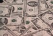 Dólar abre em alta de 8% após vitória de Lula no 2º turno; ações brasileiras caem no exterior